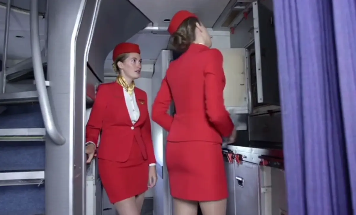 《法国空姐2019(多塞尔航空)》资源下载-高清完整版在线观看-法国空姐免费播放全集